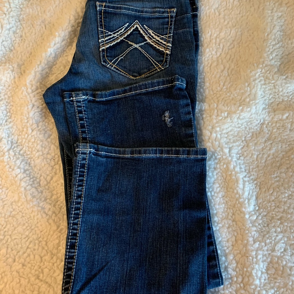 Ariat
